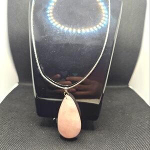 Elegant Rose Quartz Teardrop Pendant Necklace